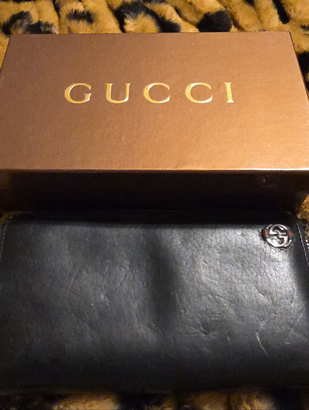 Gucci Black Leather Zip Card Holder with Silver Logo